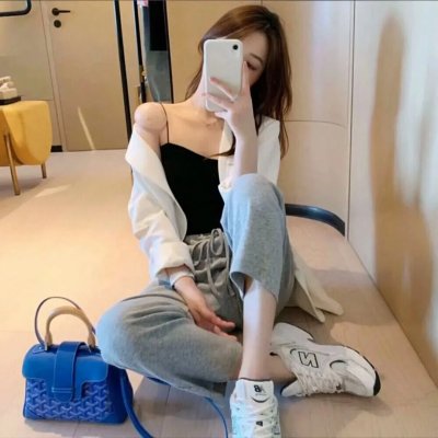 骚动时节的少女们啊